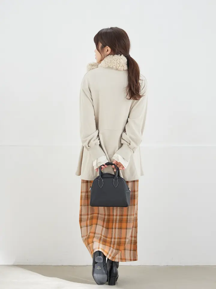 Tiaclasse chesca コーディネート画像