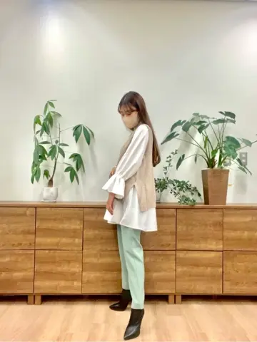 Tiaclasse スタッフNA コーディネート画像