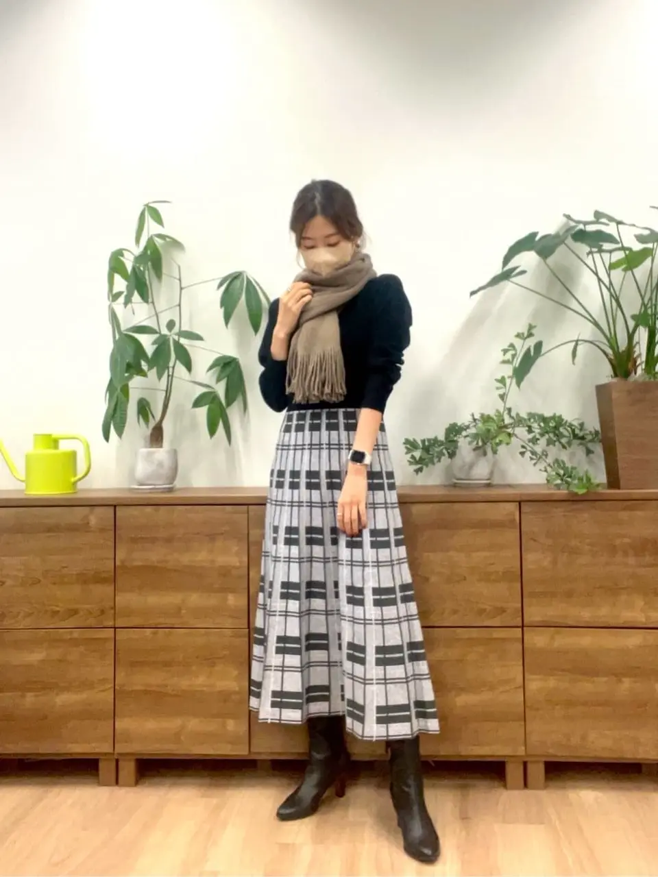  スタッフNA コーディネート画像