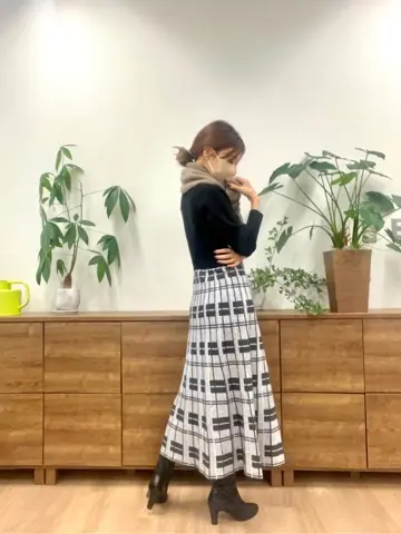 Tiaclasse スタッフNA コーディネート画像