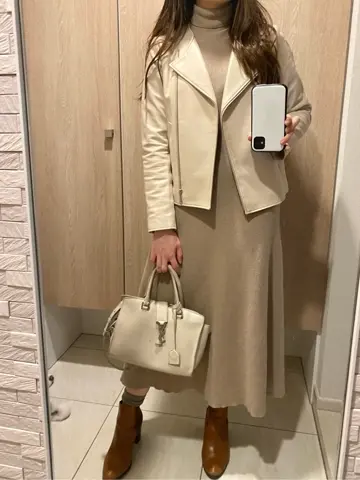 Tiaclasse スタッフJ コーディネート画像