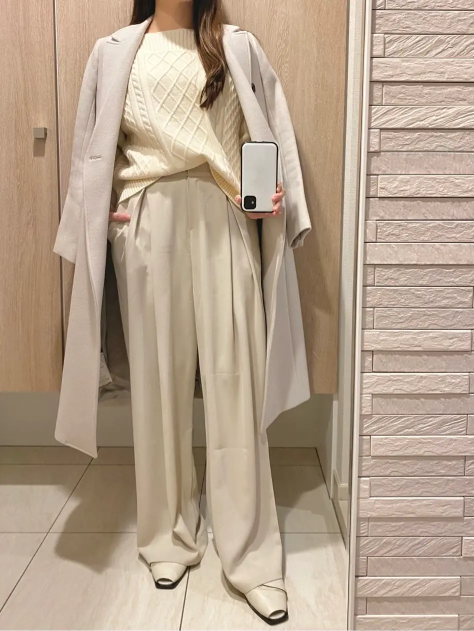  スタッフJ コーディネート画像