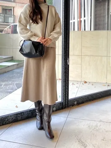 Tiaclasse スタッフJ コーディネート画像