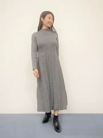 Tiaclasse スタッフ akari コーディネート画像