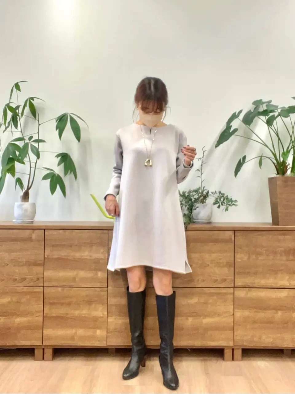  スタッフNA コーディネート画像