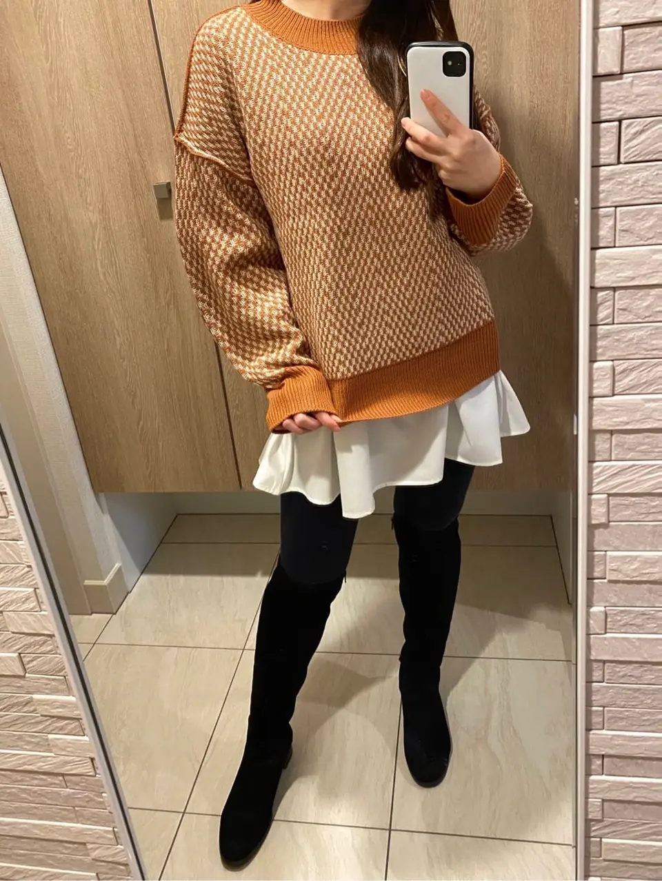  スタッフJ コーディネート画像