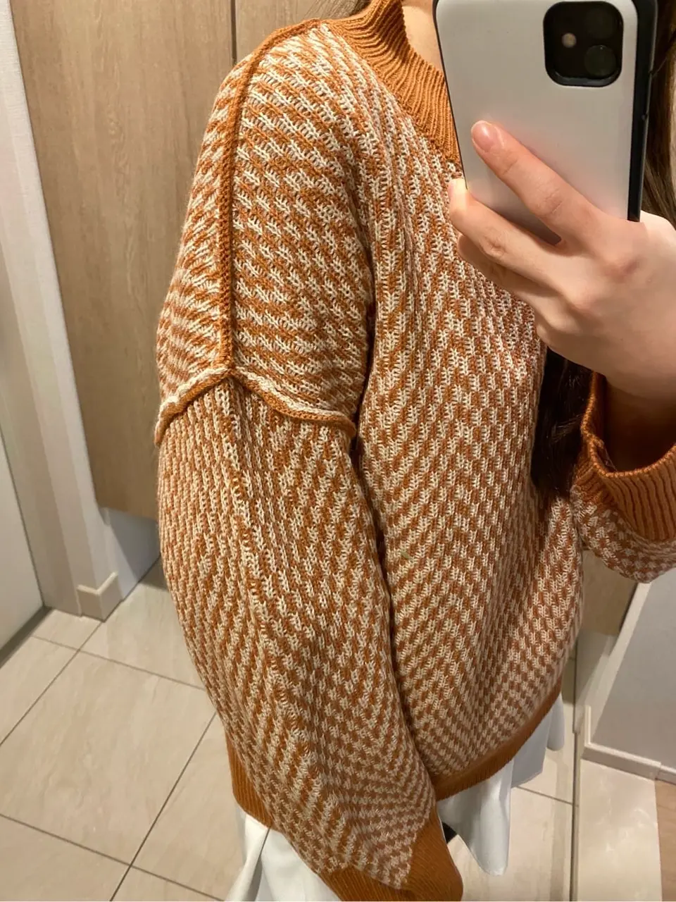 Tiaclasse スタッフJ コーディネート画像