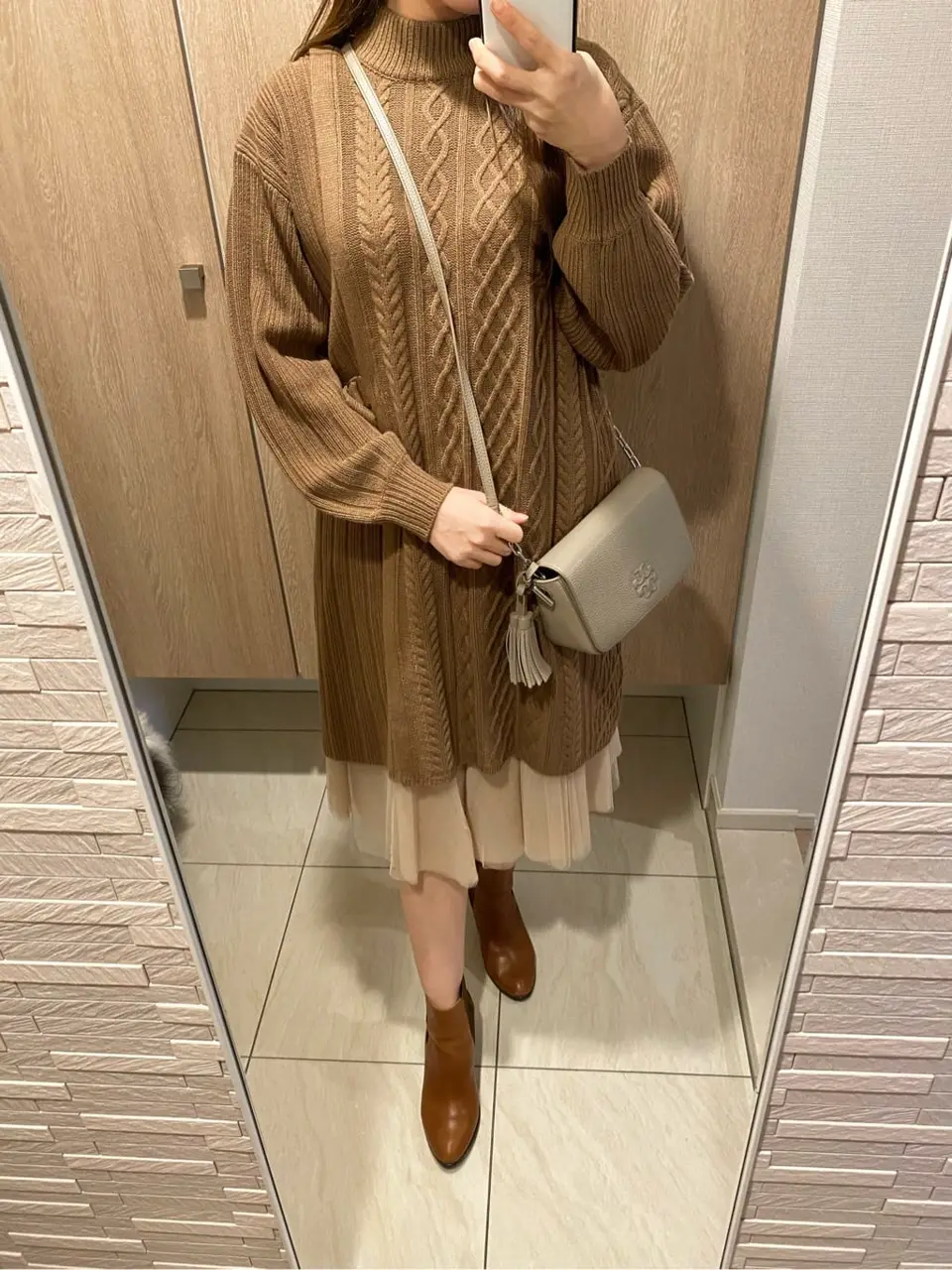  スタッフJ コーディネート画像