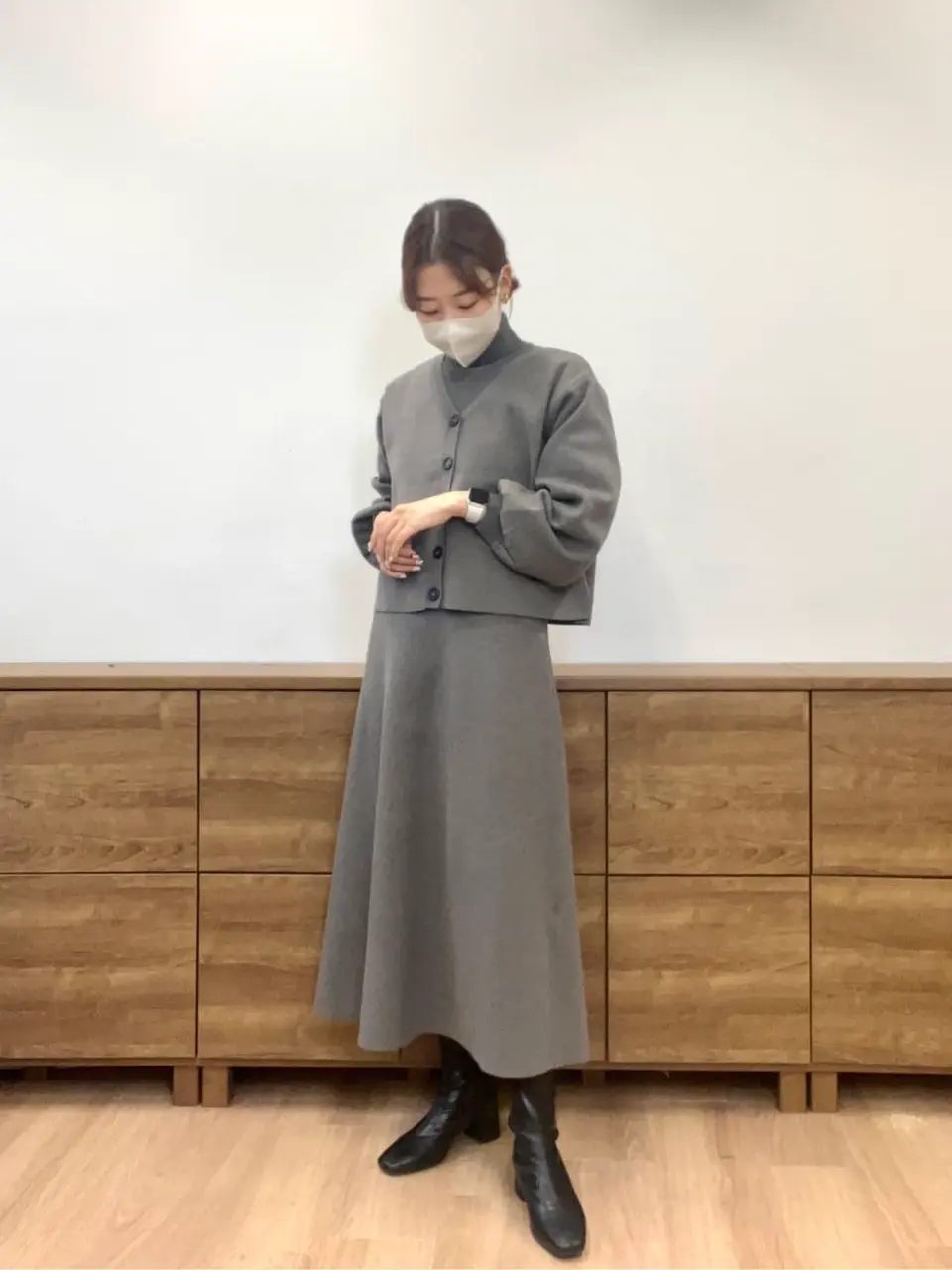  スタッフNA コーディネート画像