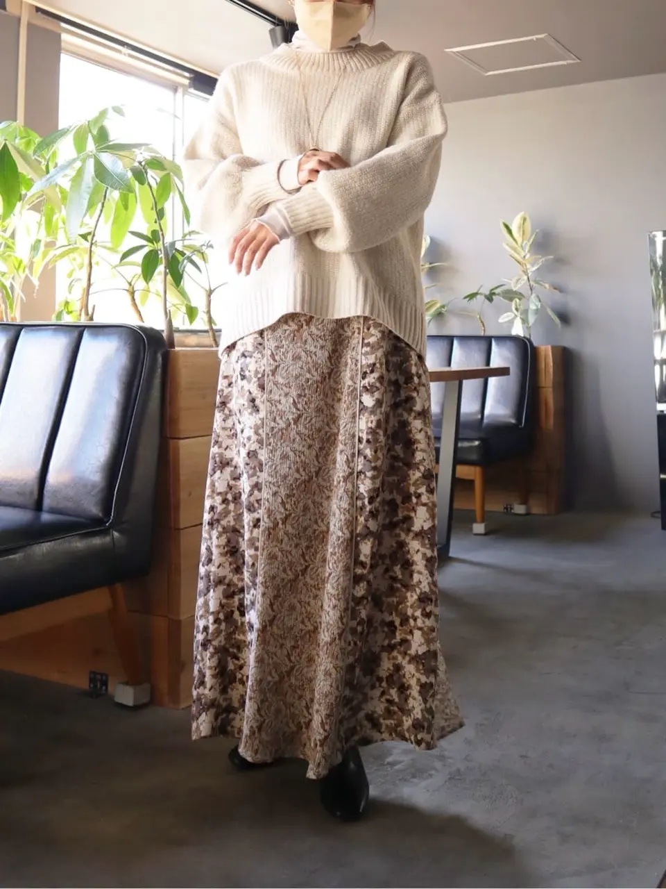  スタッフNA コーディネート画像