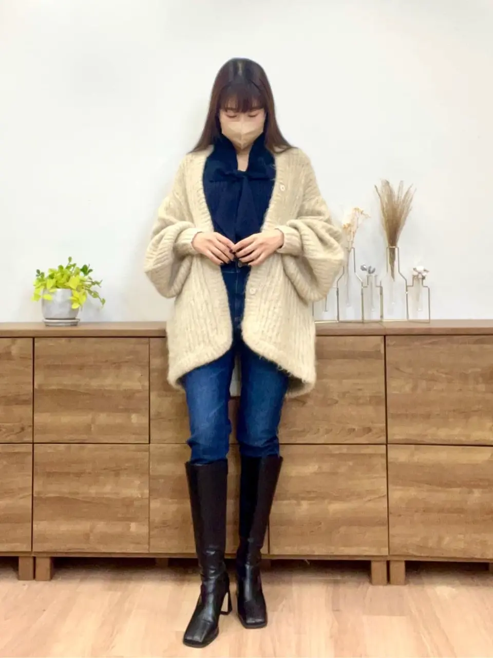  スタッフNA コーディネート画像