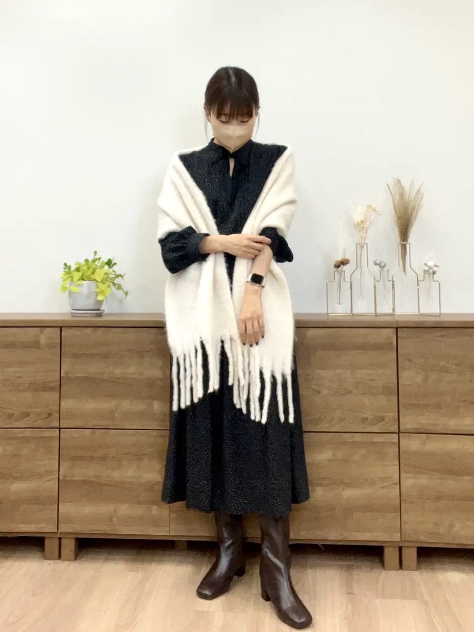  スタッフNA コーディネート画像