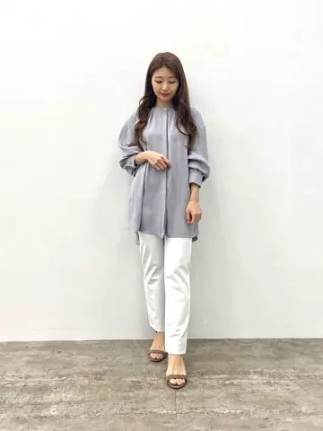 Tiaclasse スタッフ akari コーディネート画像