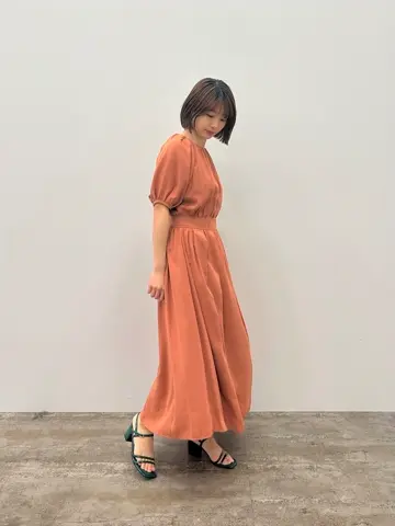 Tiaclasse スタッフ akari コーディネート画像