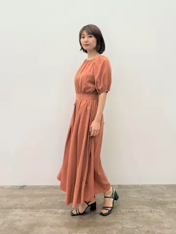 Tiaclasse スタッフ akari コーディネート画像