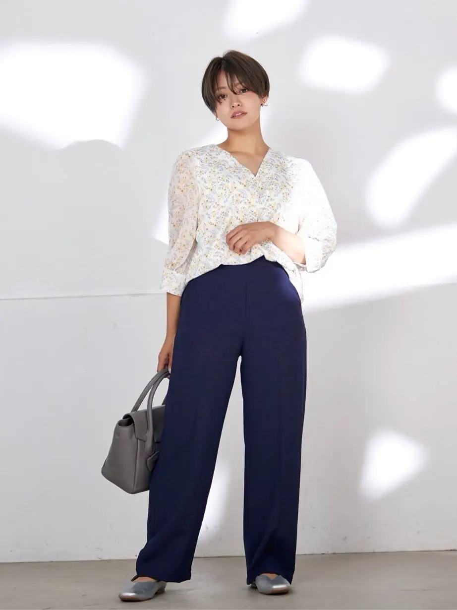  shiori コーディネート画像