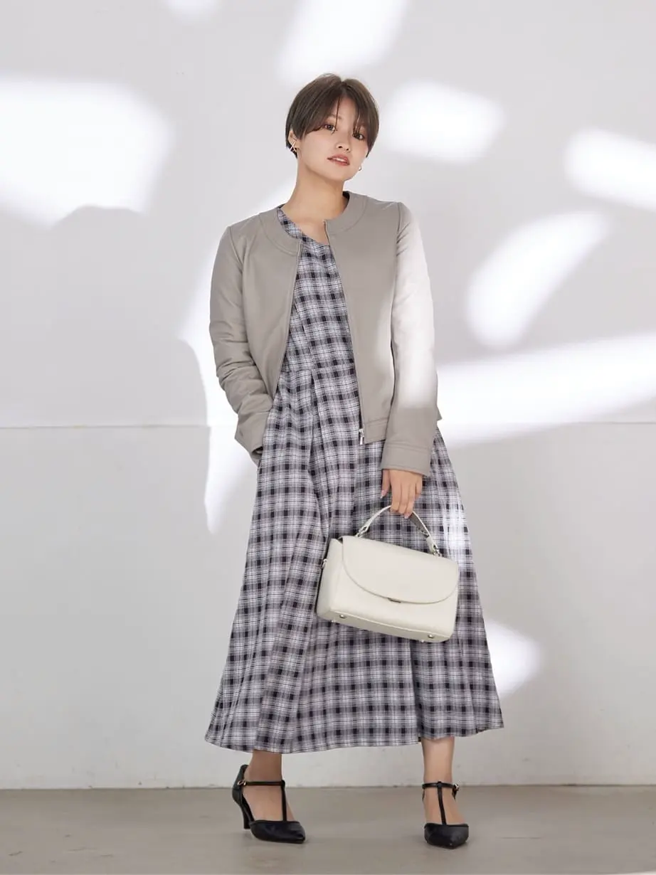  shiori コーディネート画像