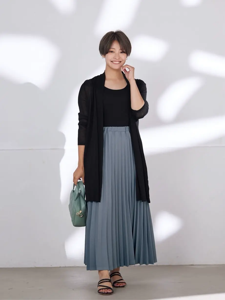  shiori コーディネート画像