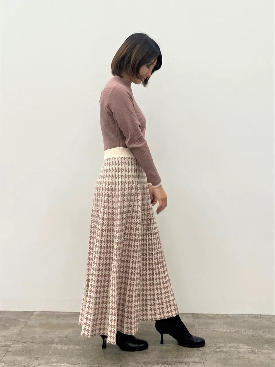 Tiaclasse スタッフ akari コーディネート画像