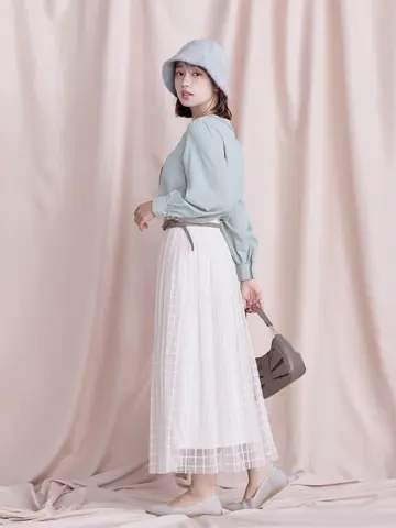 Tiaclasse Yuna コーディネート画像