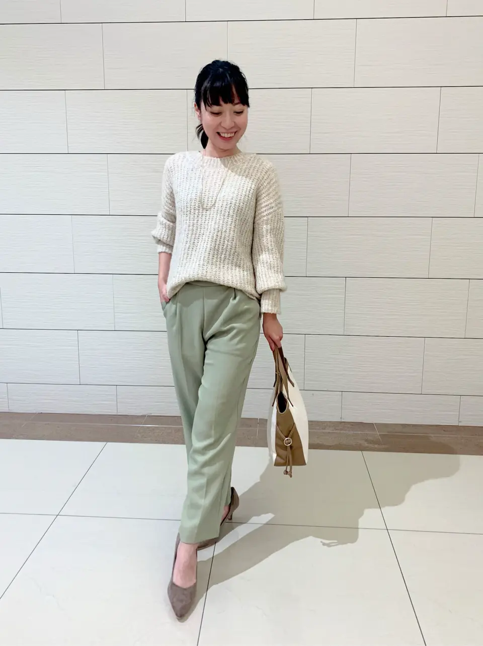 ANY SIS スタッフ コーディネート画像