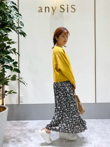 ANY SIS スタッフ コーディネート画像
