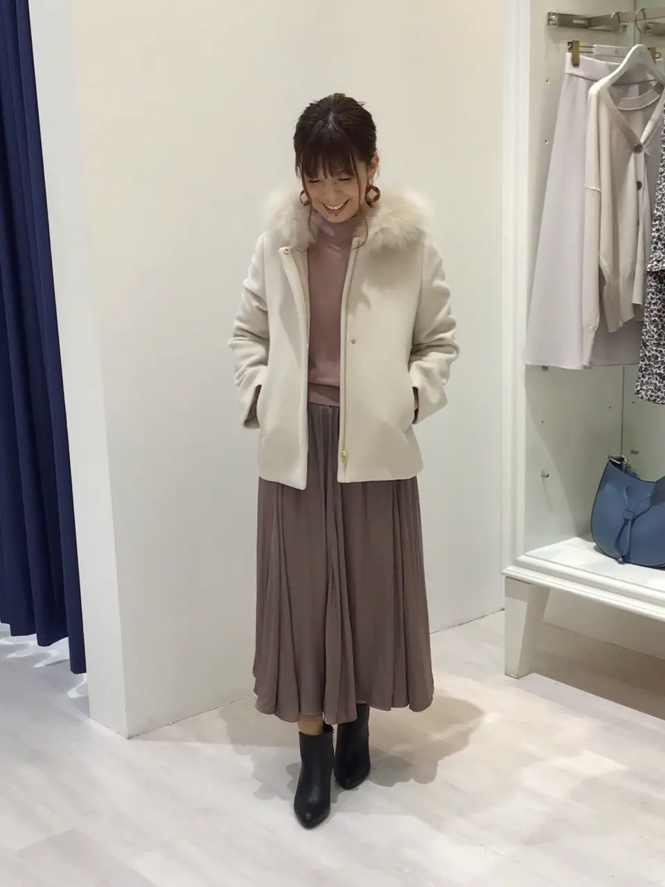 ANY SIS スタッフ コーディネート画像