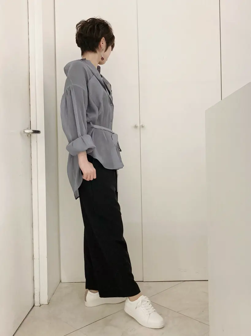 ANY SIS スタッフ コーディネート画像