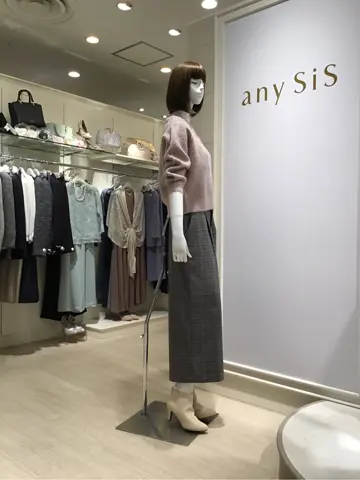 ANY SIS 島崎 コーディネート画像