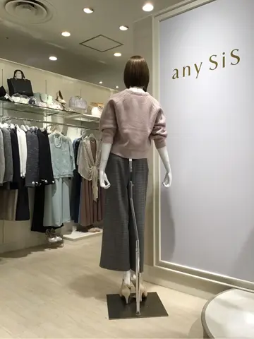 ANY SIS 島崎 コーディネート画像