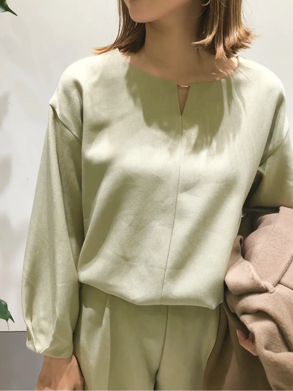 ANY SIS スタッフ コーディネート画像