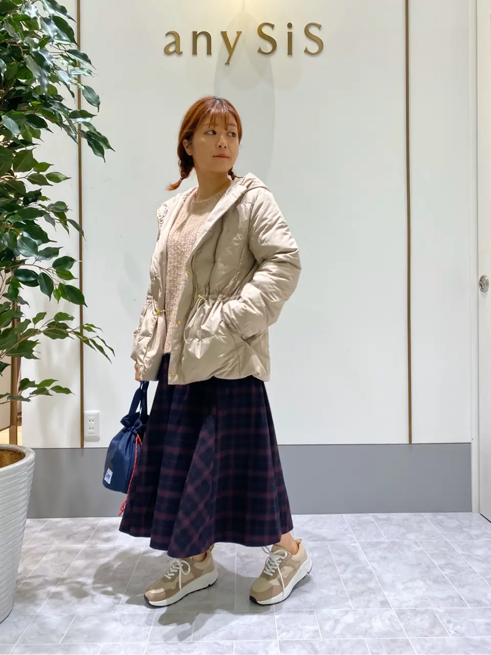 ANY SIS スタッフ コーディネート画像