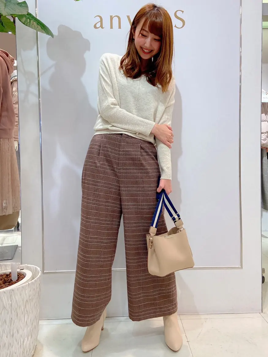 ANY SIS スタッフ コーディネート画像