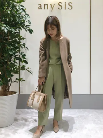 ANY SIS スタッフ コーディネート画像