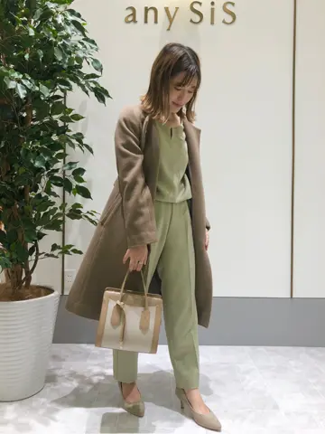 ANY SIS スタッフ コーディネート画像