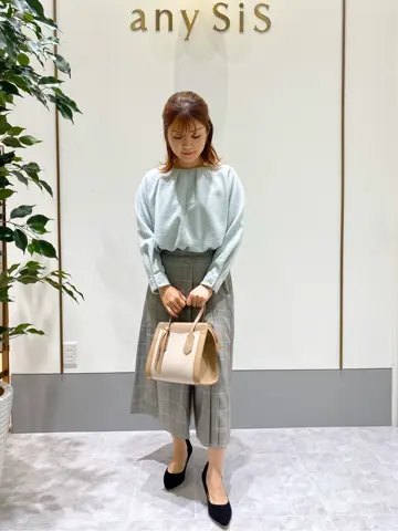 ANY SIS スタッフ コーディネート画像