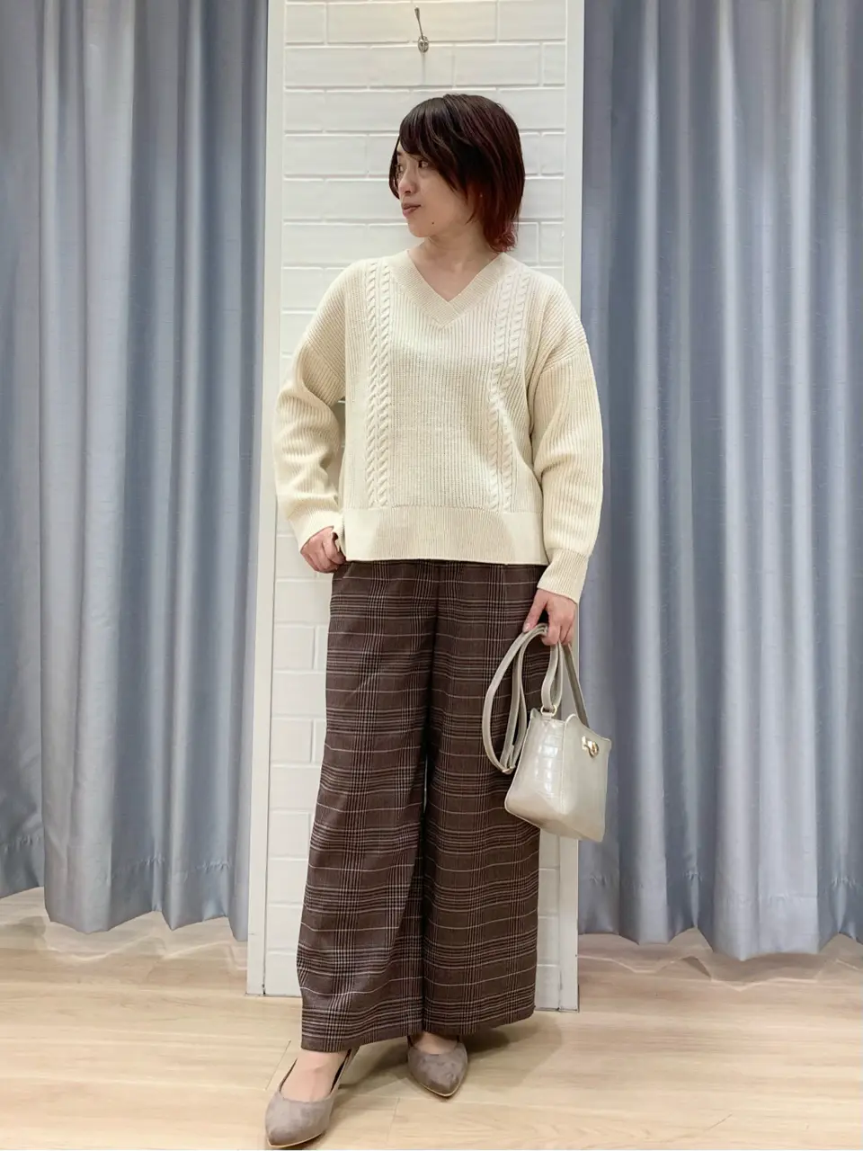 ANY SIS 丸岡 コーディネート画像