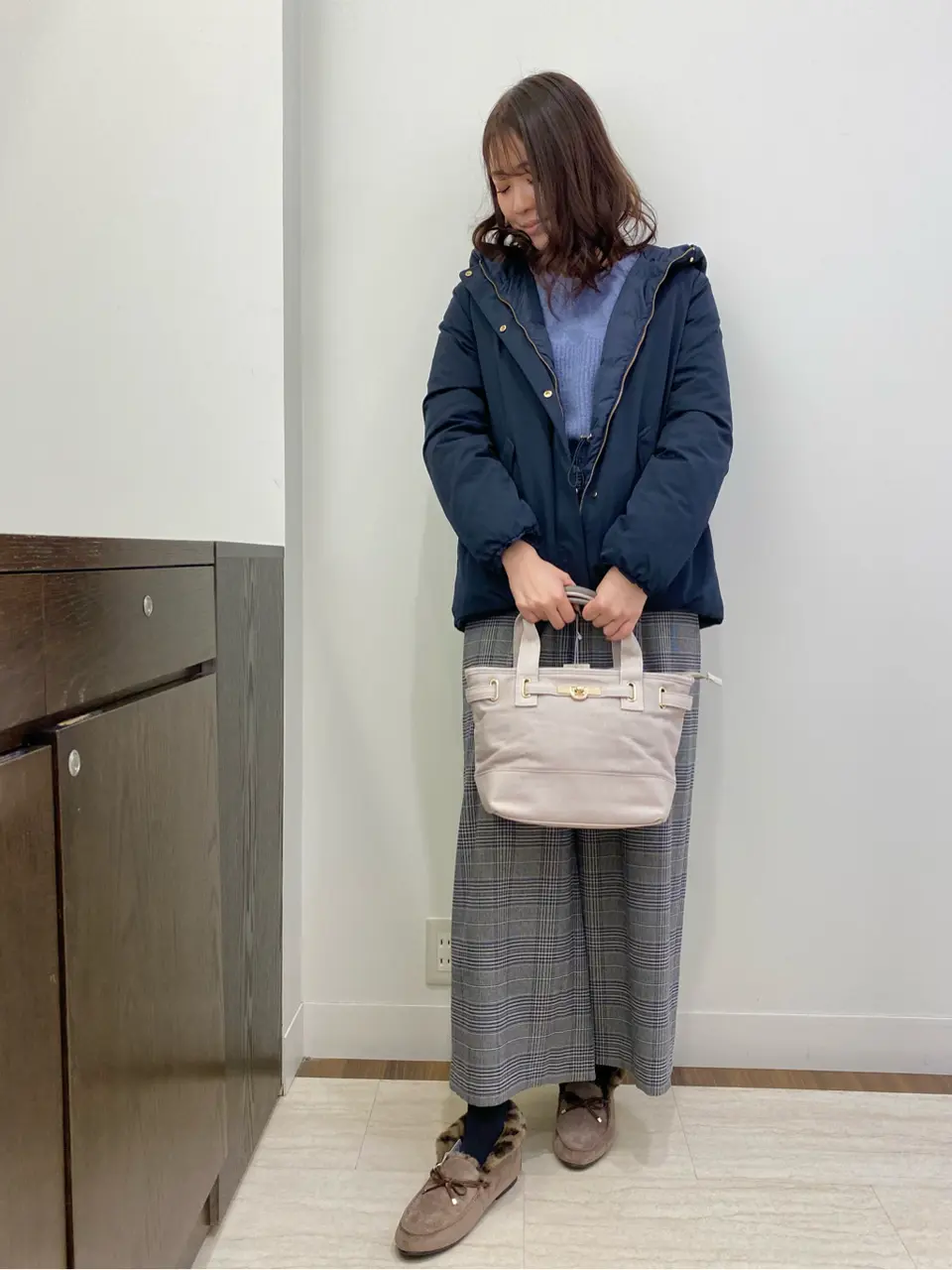 ANY SIS スタッフ コーディネート画像