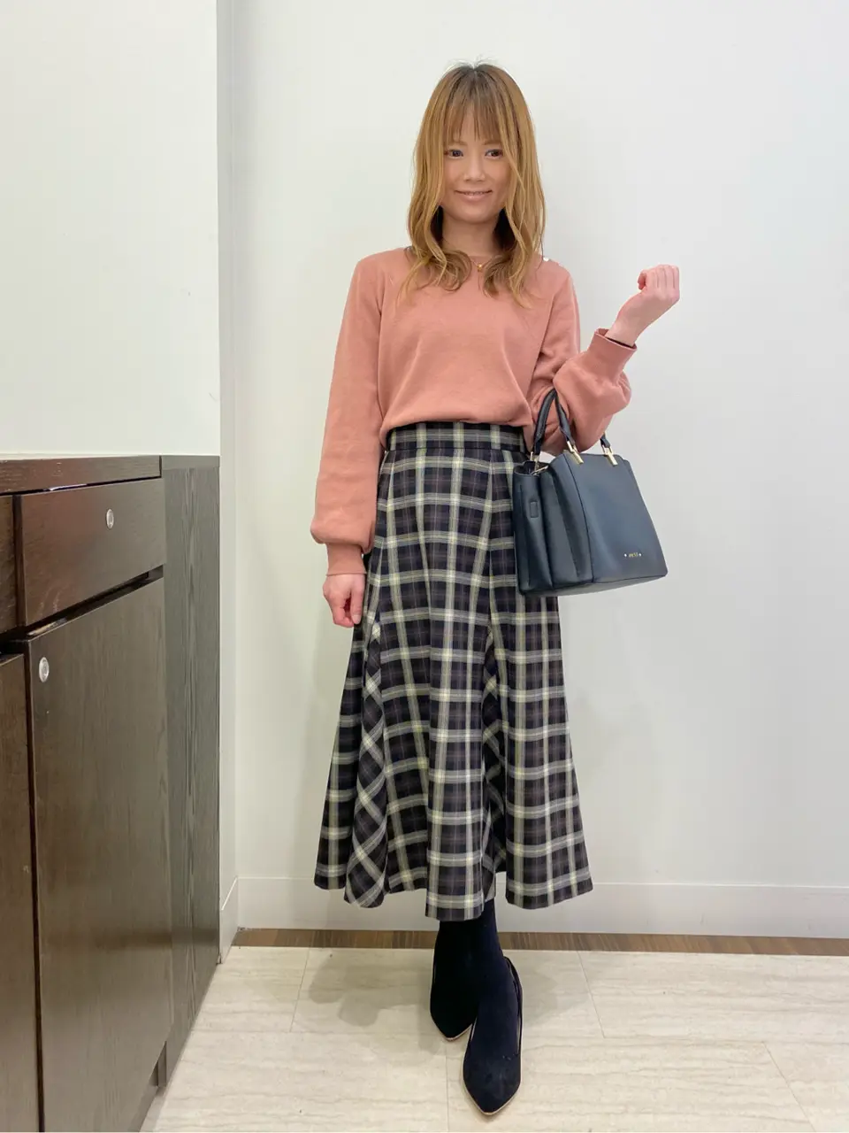 ANY SIS スタッフ コーディネート画像