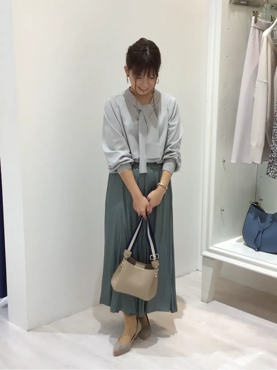 ANY SIS スタッフ コーディネート画像