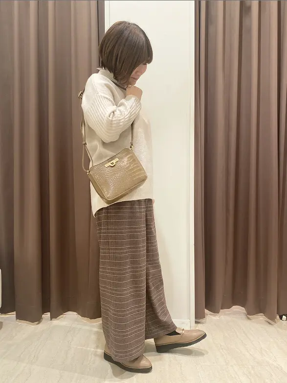 ANY SIS 岩本 コーディネート画像