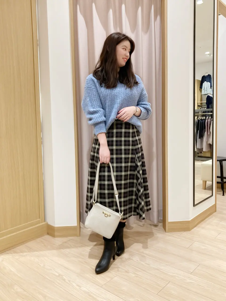 ANY SIS 濱口 コーディネート画像