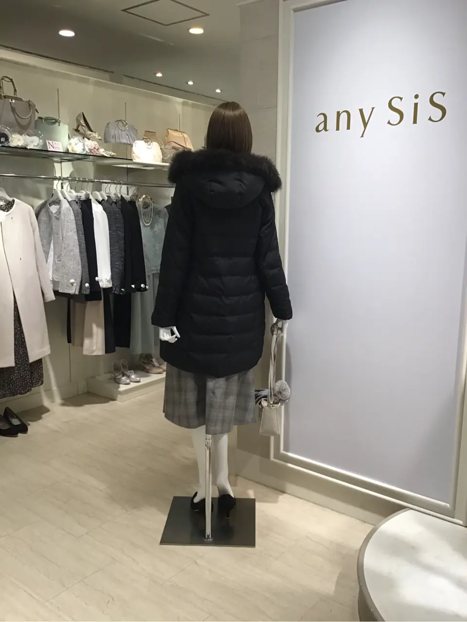 ANY SIS 島崎 コーディネート画像