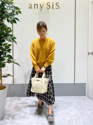 ANY SIS スタッフ コーディネート画像