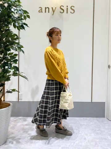 ANY SIS スタッフ コーディネート画像