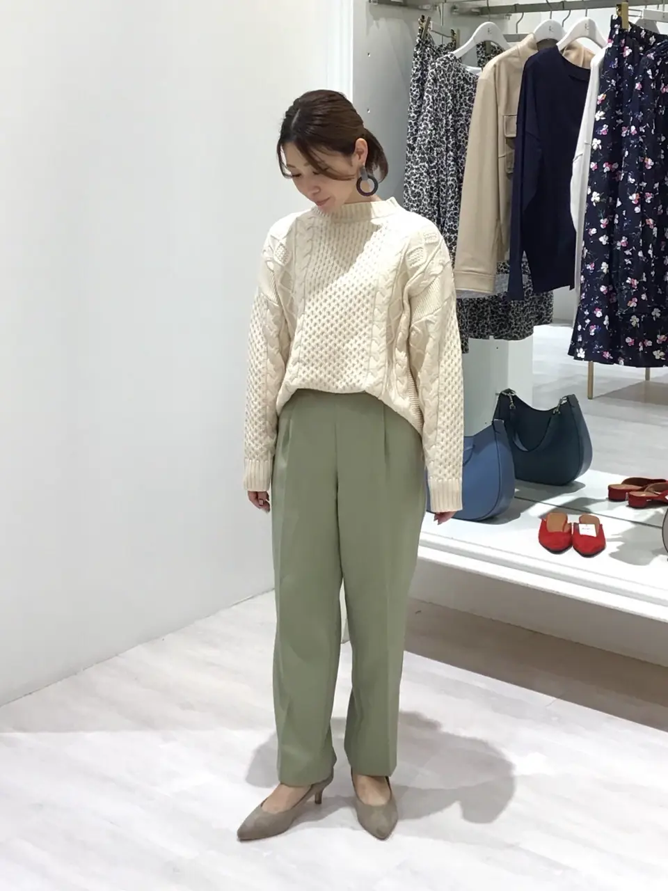 ANY SIS スタッフ コーディネート画像