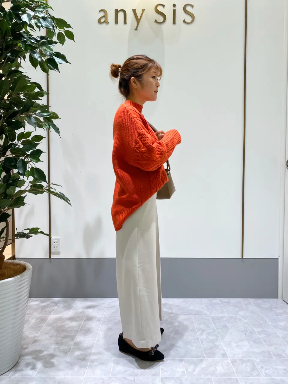 ANY SIS スタッフ コーディネート画像