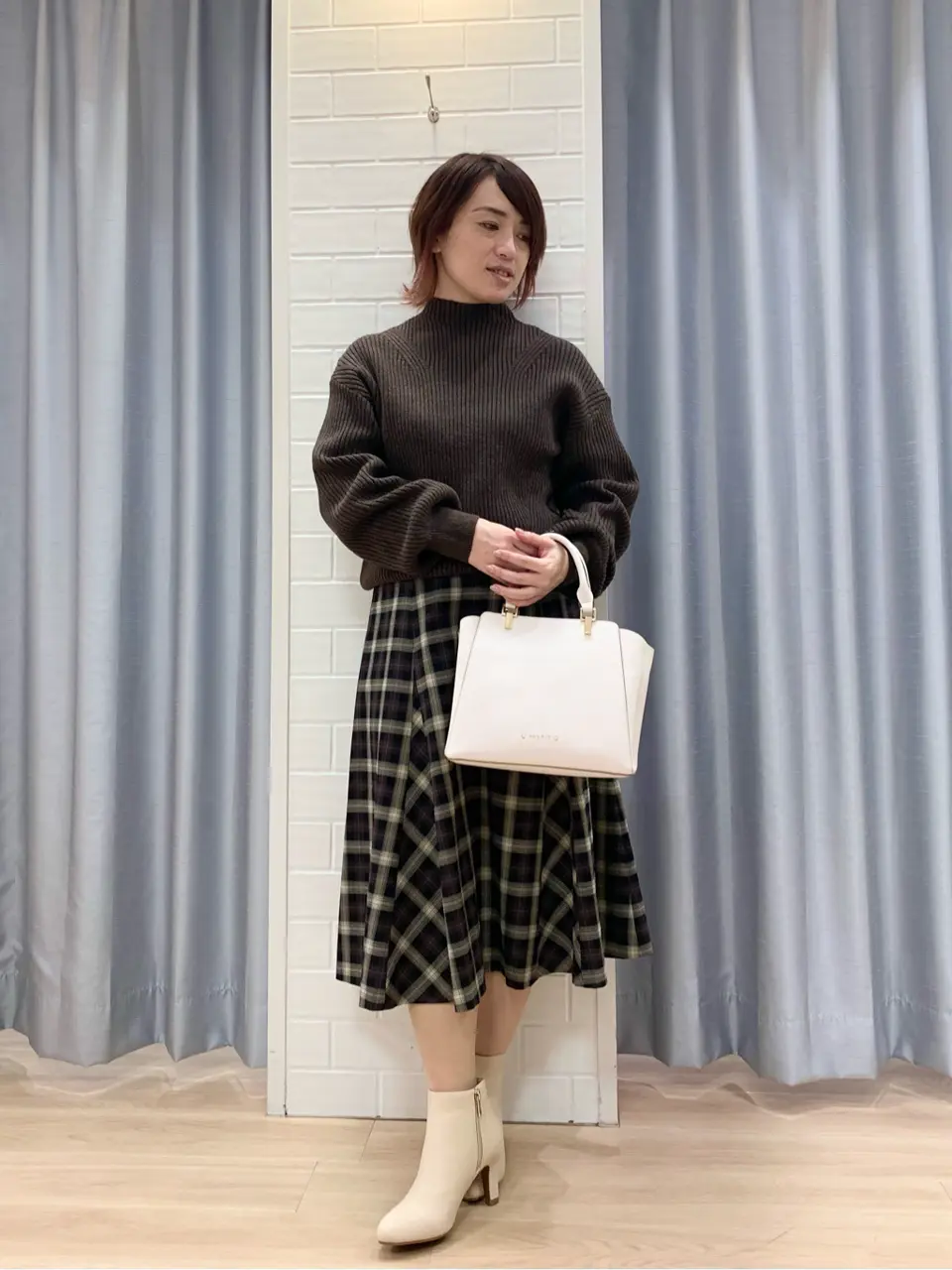 ANY SIS 丸岡 コーディネート画像