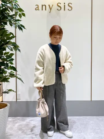 ANY SIS スタッフ コーディネート画像