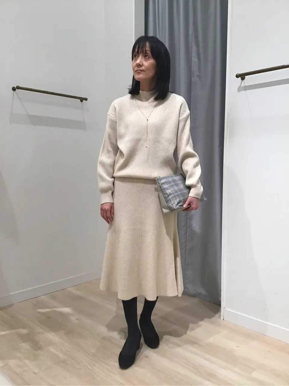 ANY SIS スタッフ コーディネート画像